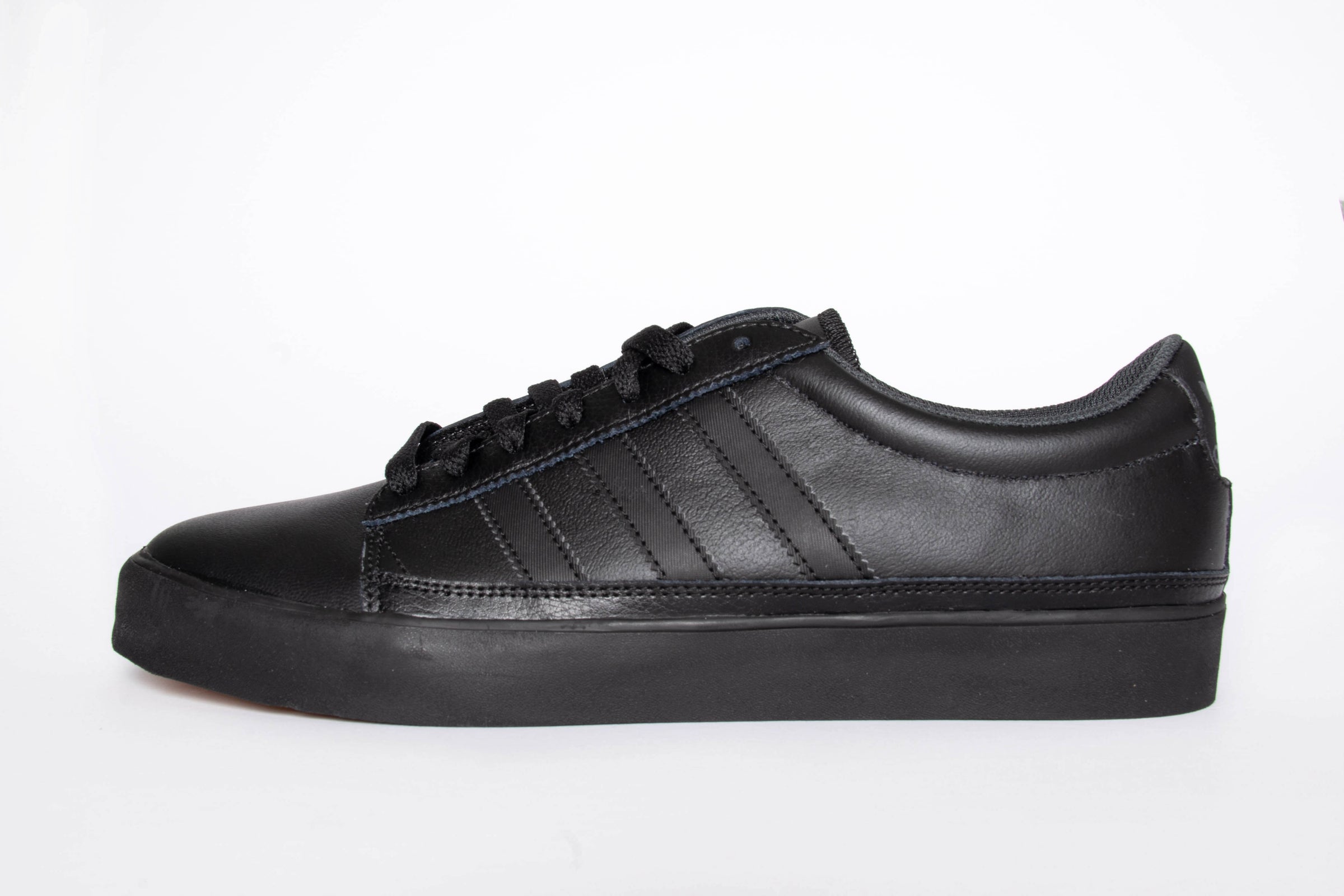adidas rayado skateboarding