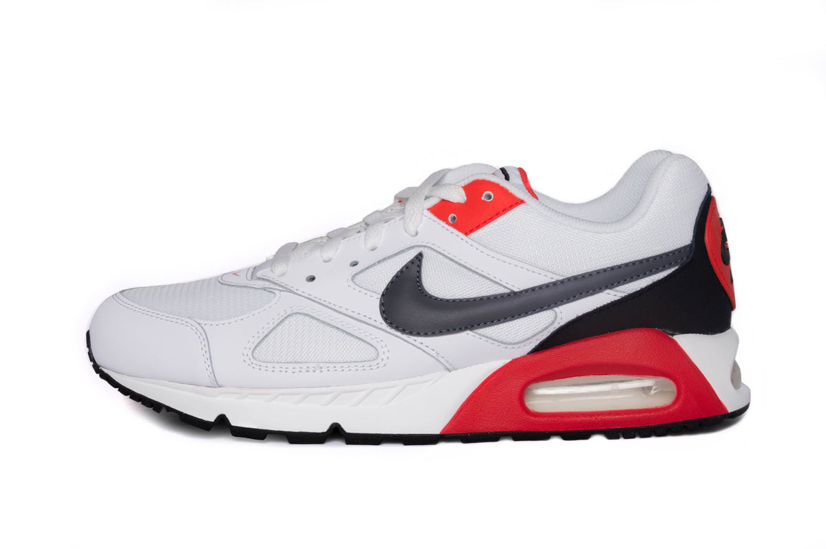 Nike Air Max IVO